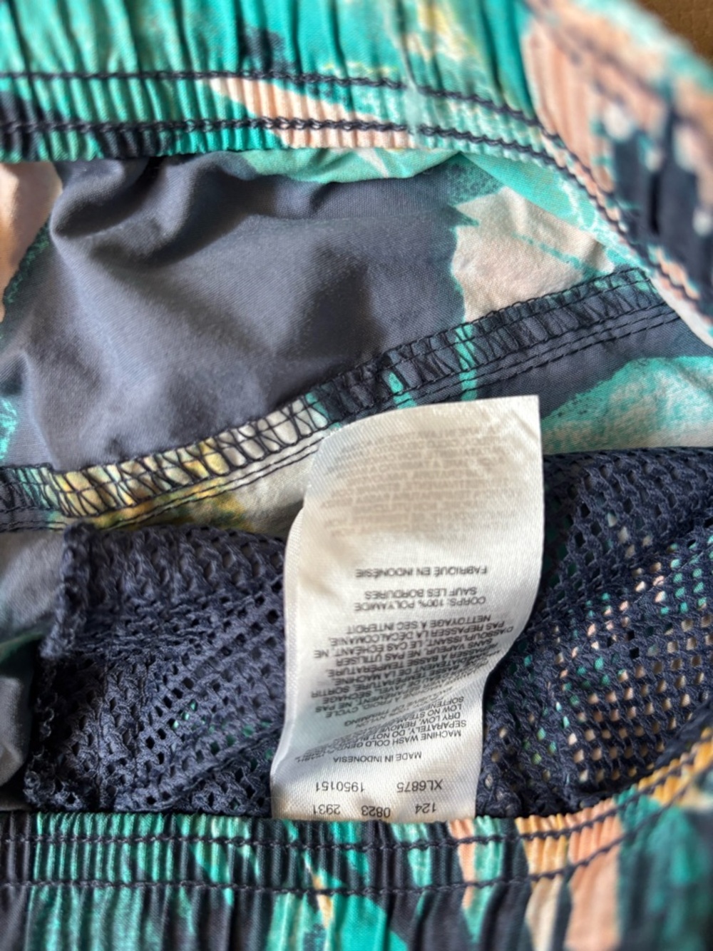 Columbia Navy Floral Elastic-Waist Summer tropical 4inch Shorts - Picture 4 of 6